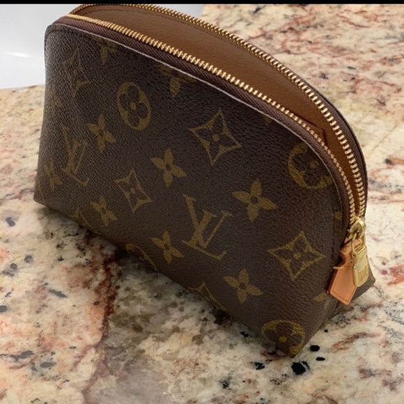 Louis Vuitton Cosmetic Pouch~Authentic - Picture 2 of 8